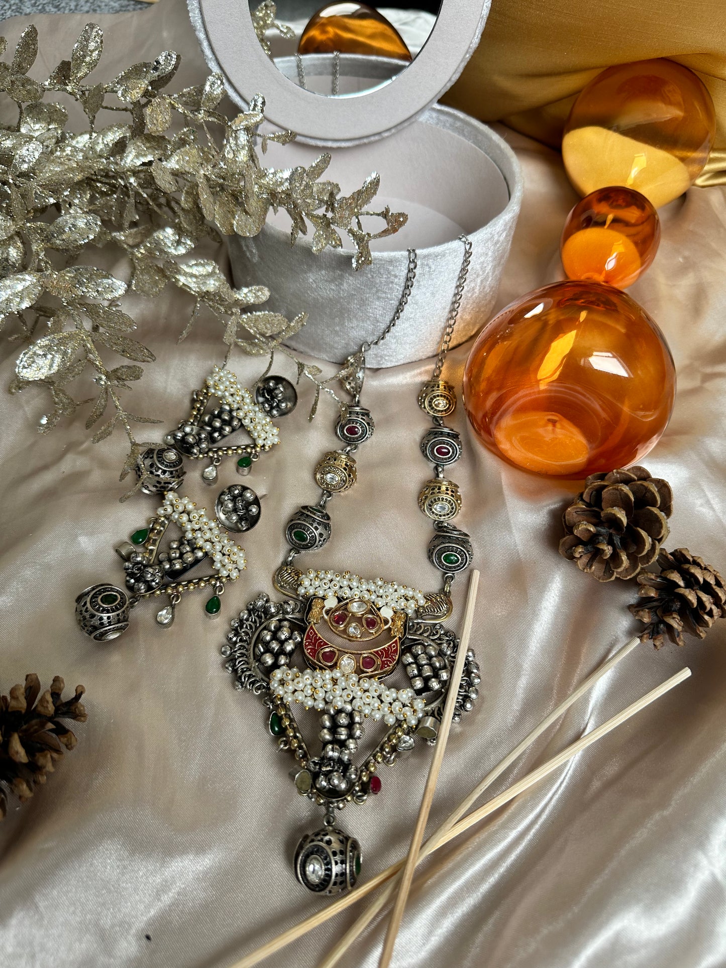 Noorie Necklace Set